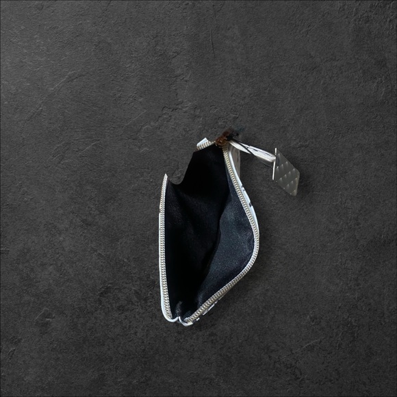 White and brown speckled  small bag with zipper - Picture 2 of 5